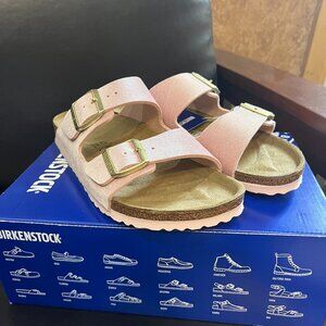 BNWT Pink Birkenstock Arizonas